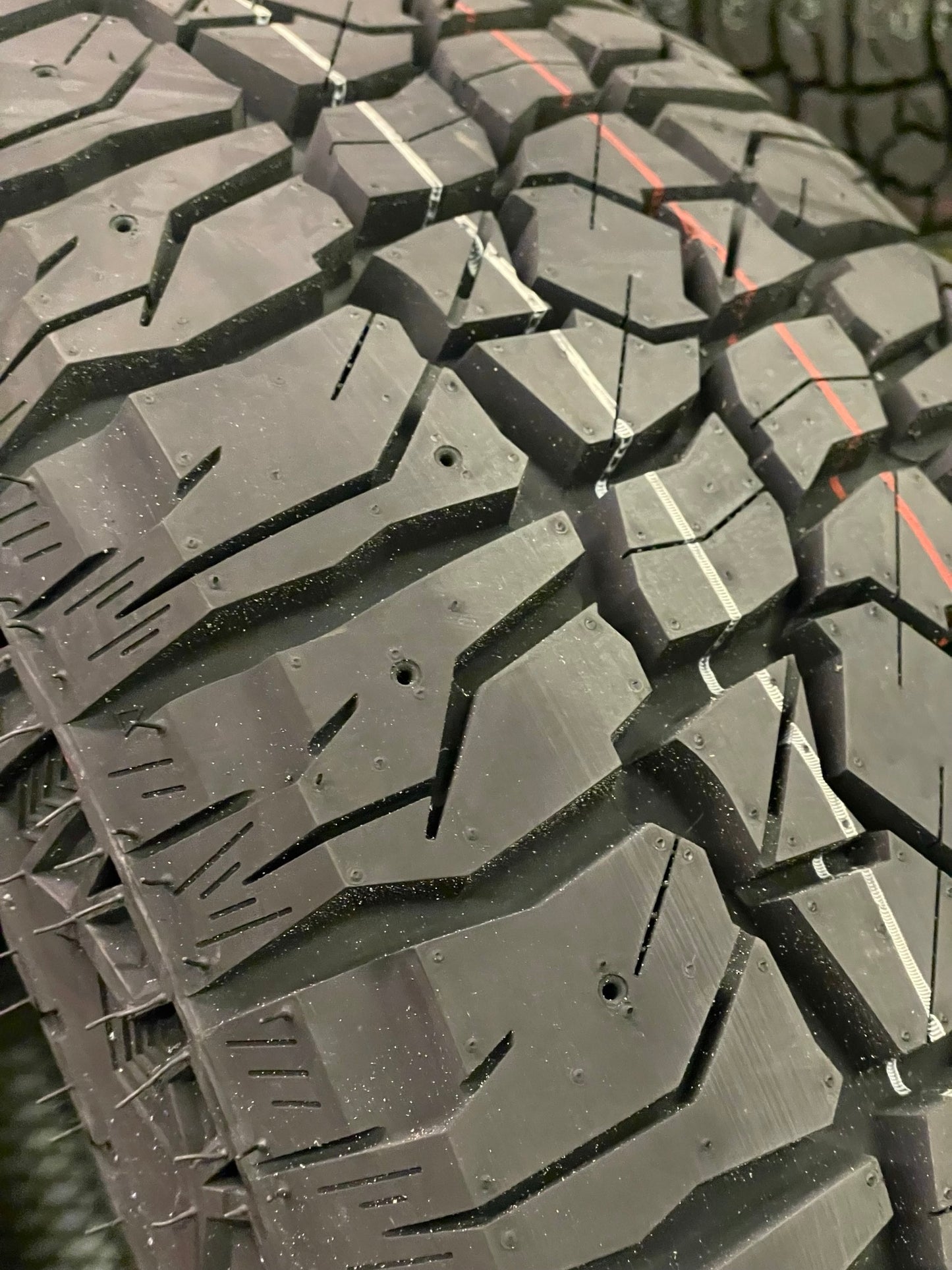 LT 285/55R20 121/119S 10/E WIDE CLIMBER AWT