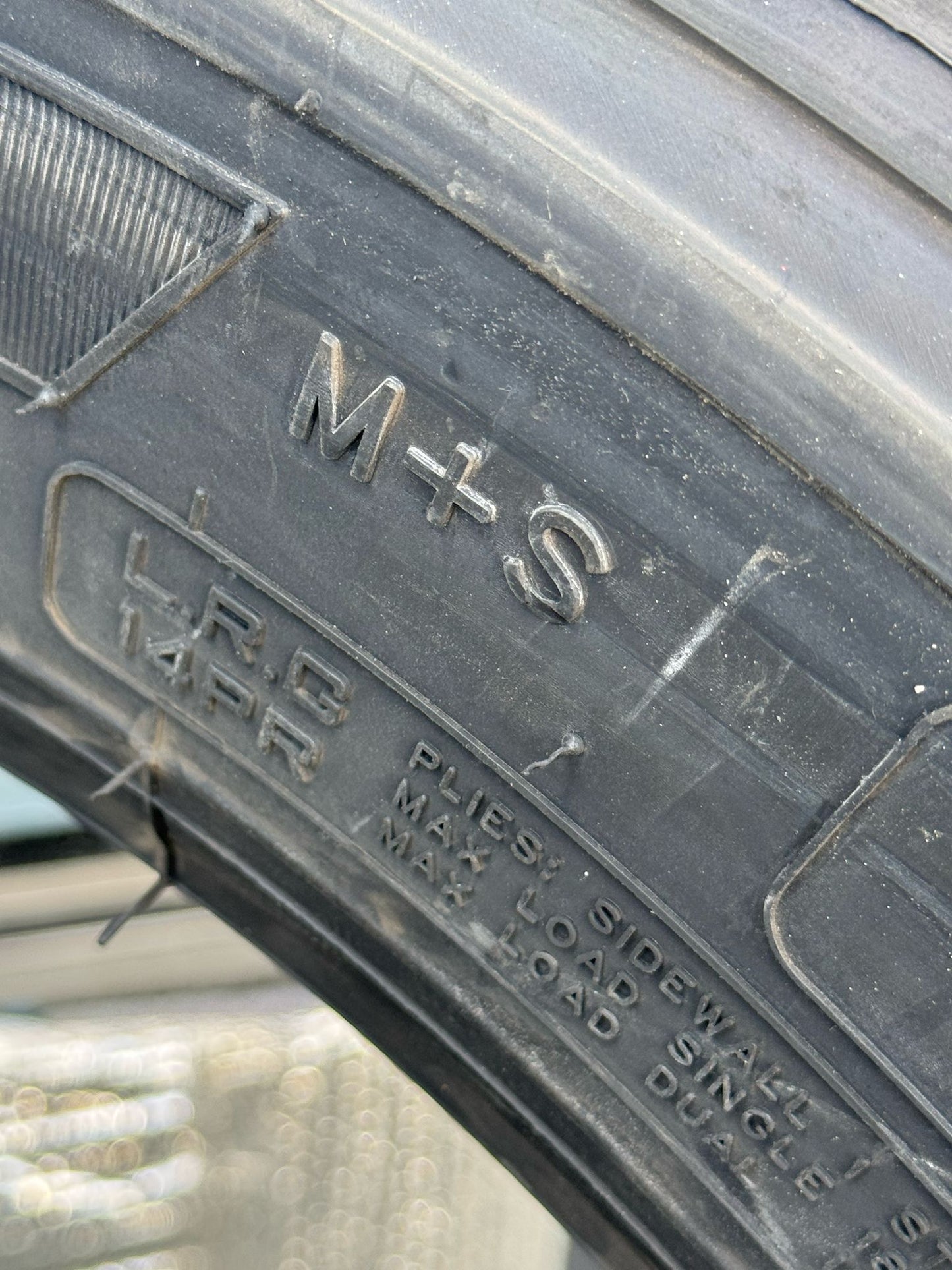 LT 225/70R19.5 14PR RT316 128/126M