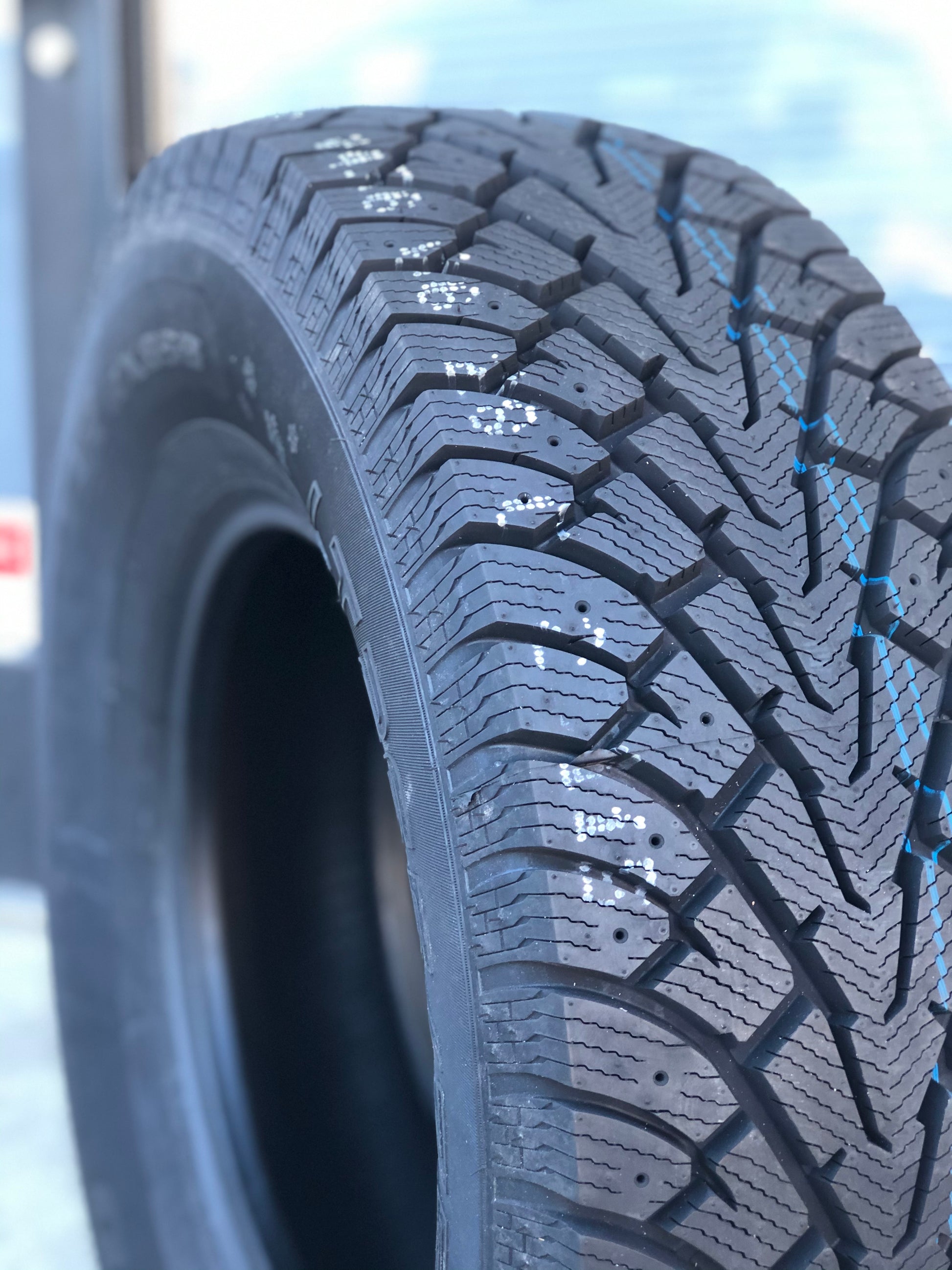 LT 275/70R18 WINTER RX858 - KORS TIRE