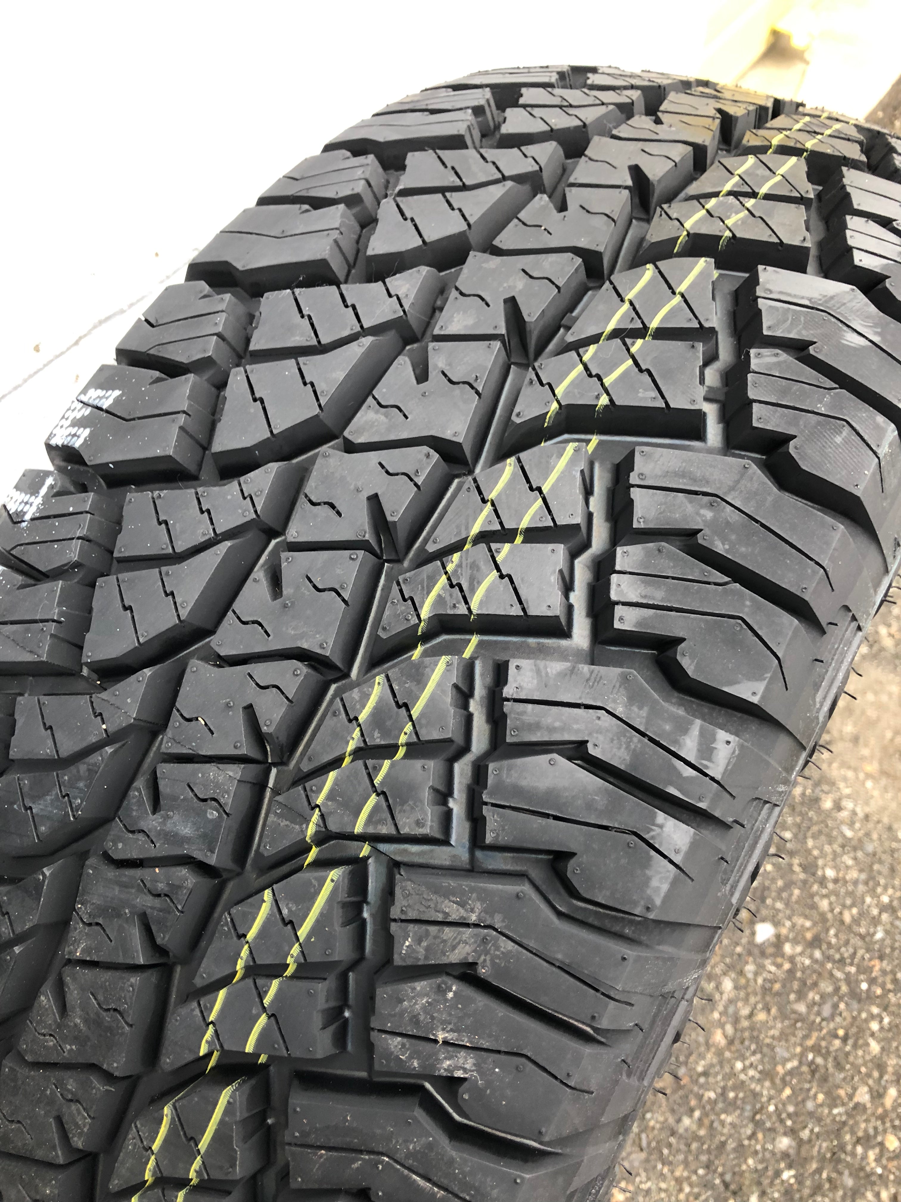 LT 265/75R16 ADVENTURE AT 10/E 123/120 S - KORS TIRE